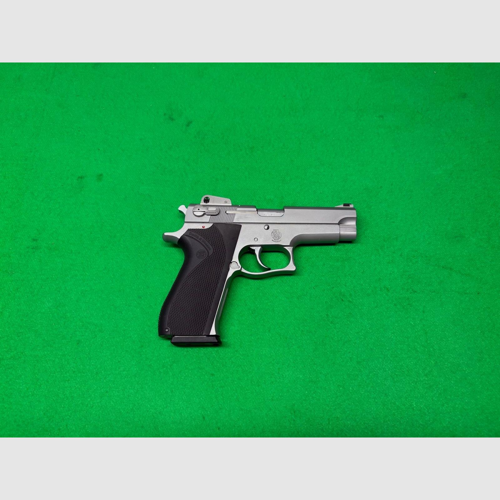 Smith & Wesson Modell 3906