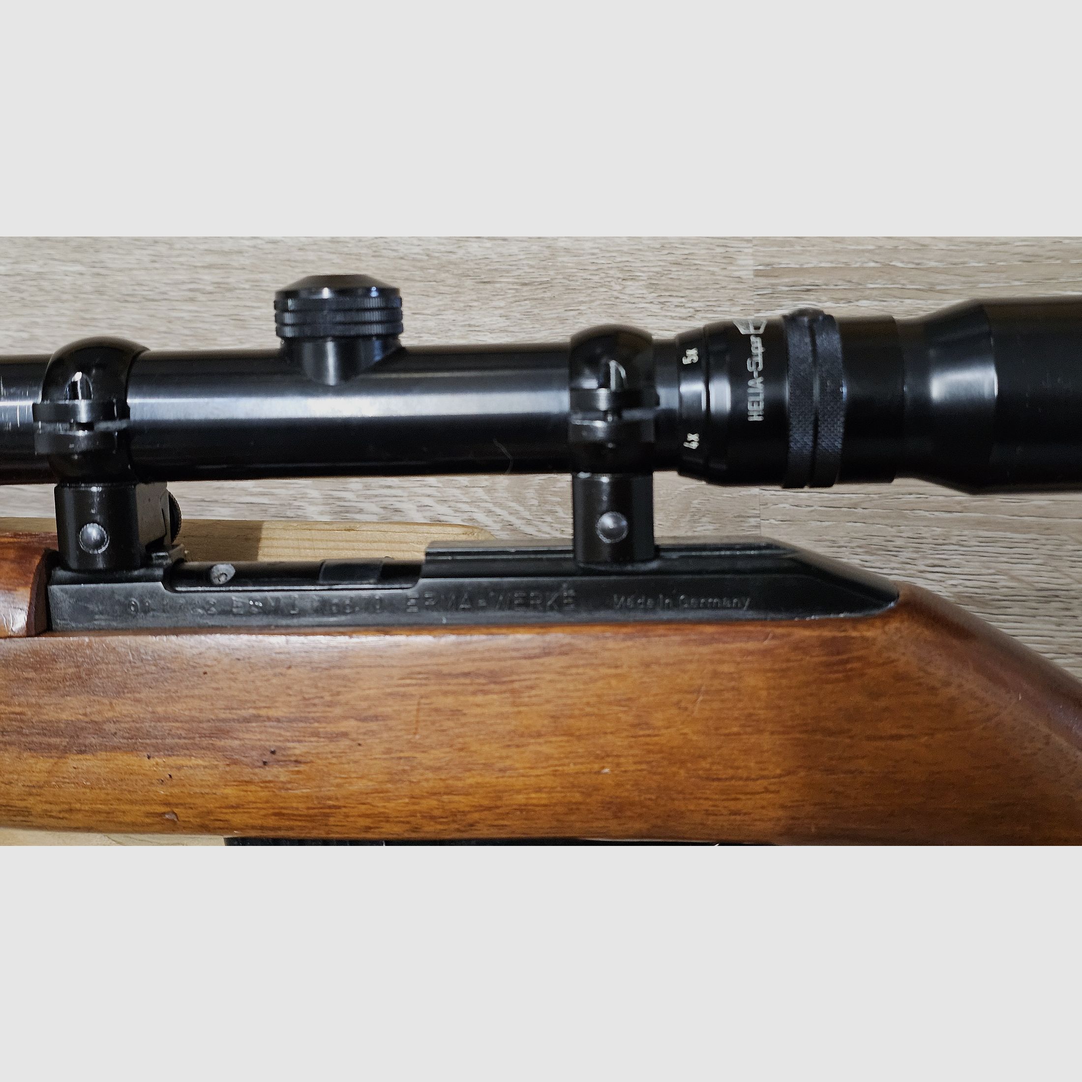 Carabine semi-automatique Erma EGM1 (d'occasion) .22 lfb incluant Kahles Helia-Super 3-9x (Abs. 1) et 5 chargeurs