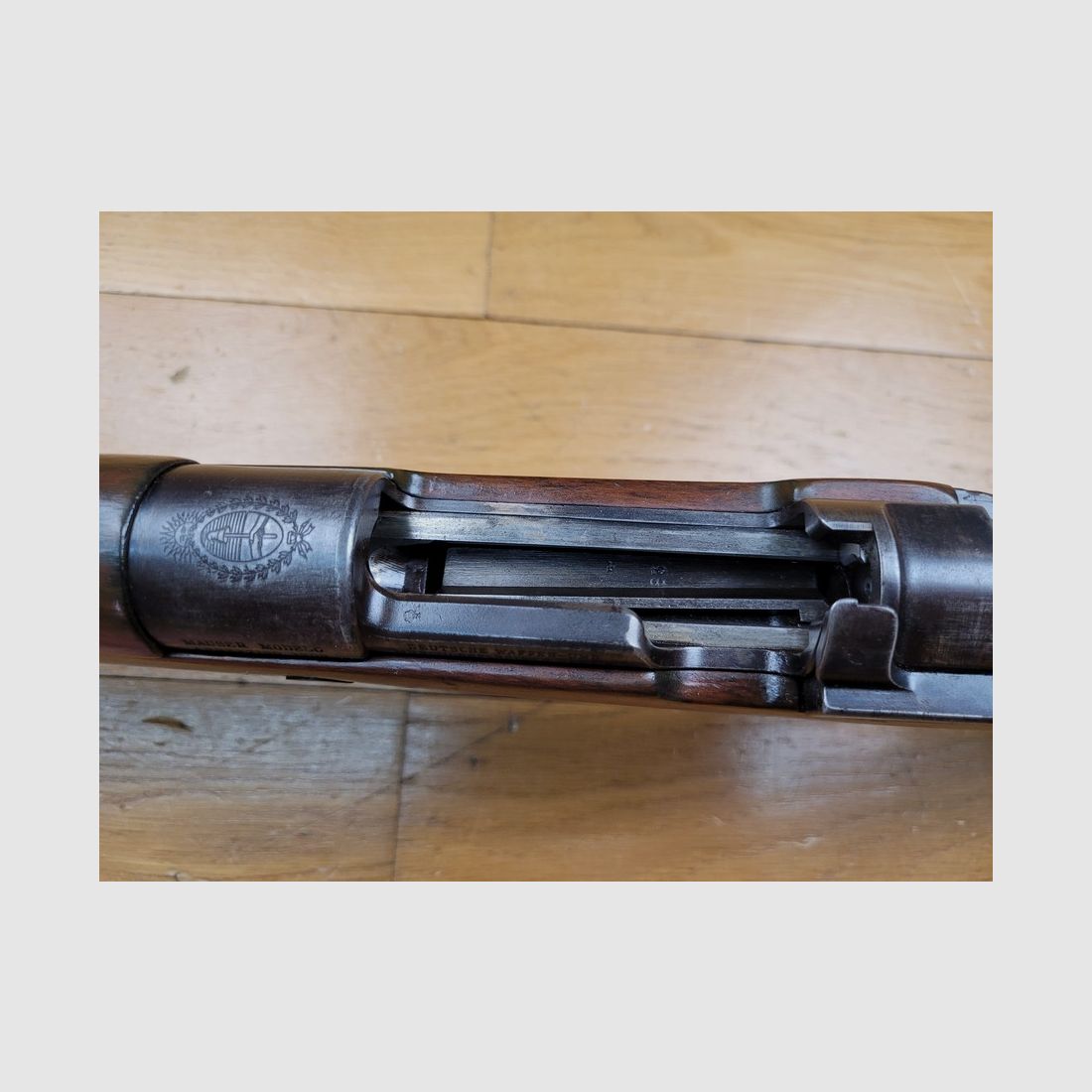 Sehr schönes Gewehr Mauser Argentinien 1909 – Originalkaliber 7,65×53 – Herstellung DWM von 1910 – Waffen der Republik Argentinien nicht limitiert – entspricht dem Standardmodell – schöne Hölzer, Lauf und Mechanik einwandfrei - TBE ++, Bild 11 von 30