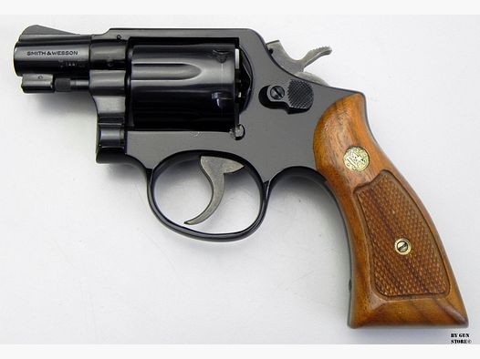 Smith & Wesson mod. 12-2 Airweight revolver cal. 38 Special