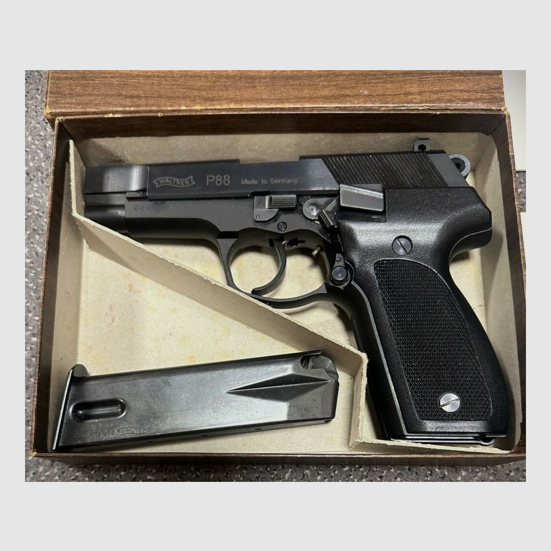 Walther P88