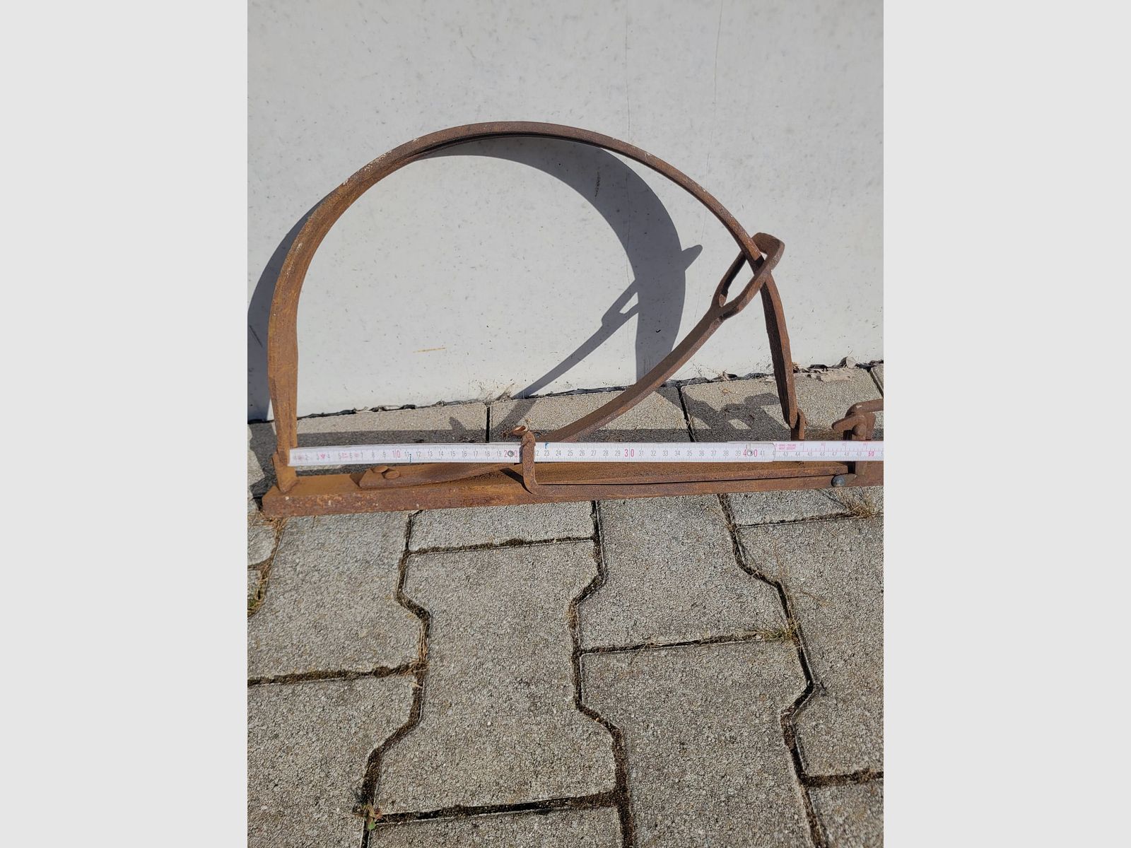 Fangeisen Dekoration Bärenfalle 45cm x 56cm 