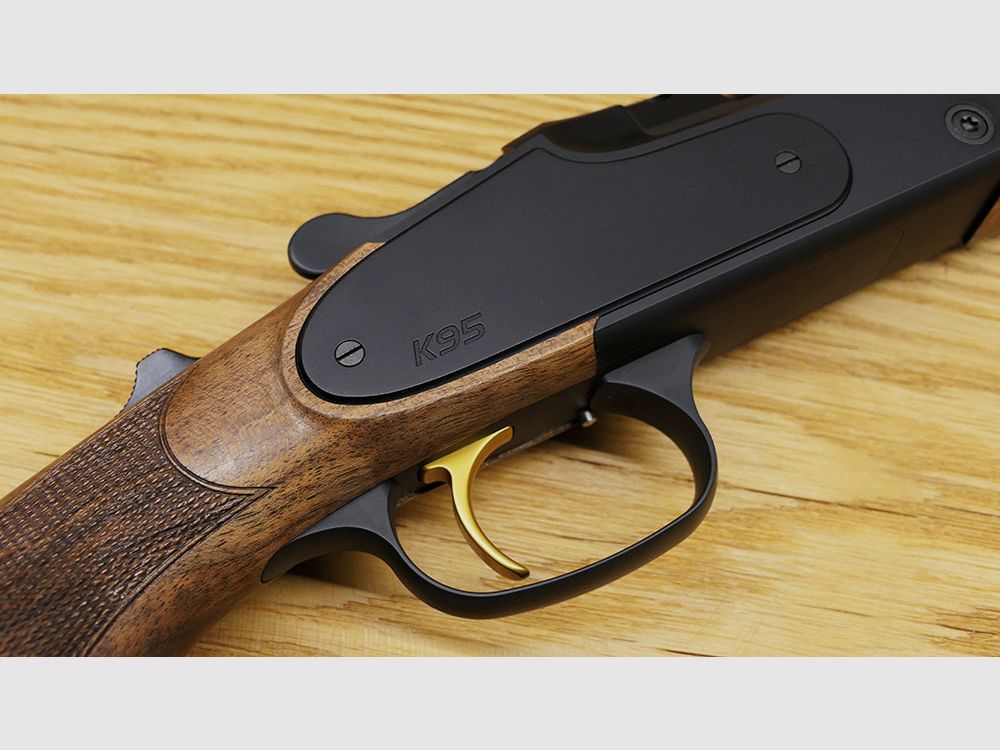 Blaser K95 Kipplaufbüchse / Black Edition / 6,5 Creedmoor / 52cm Lauf, lange Seitenplatten / HK 8 matt / Goldener Verschlussblock & Abzug / TRAUMWAFFE!