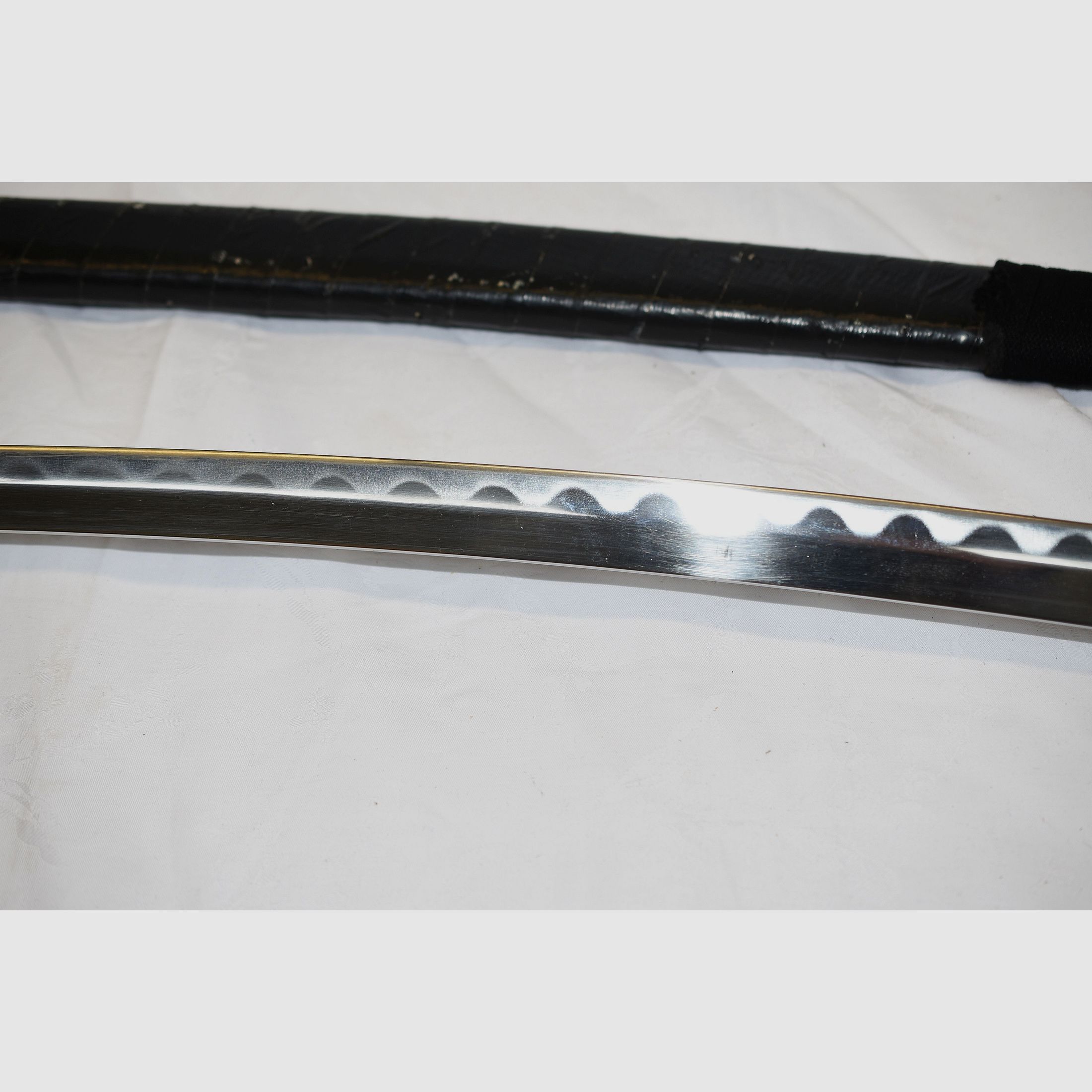 épée japonaise, samouraï, katana, wakizashi, avec menuki sur la poignée