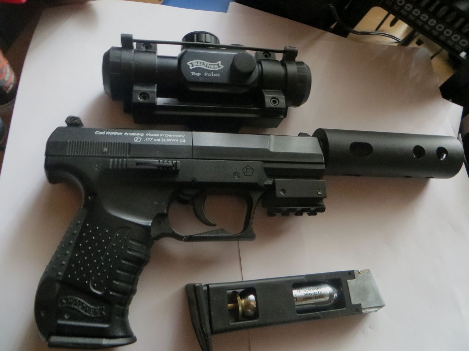 WALTHER Nigthhawk neuwertig