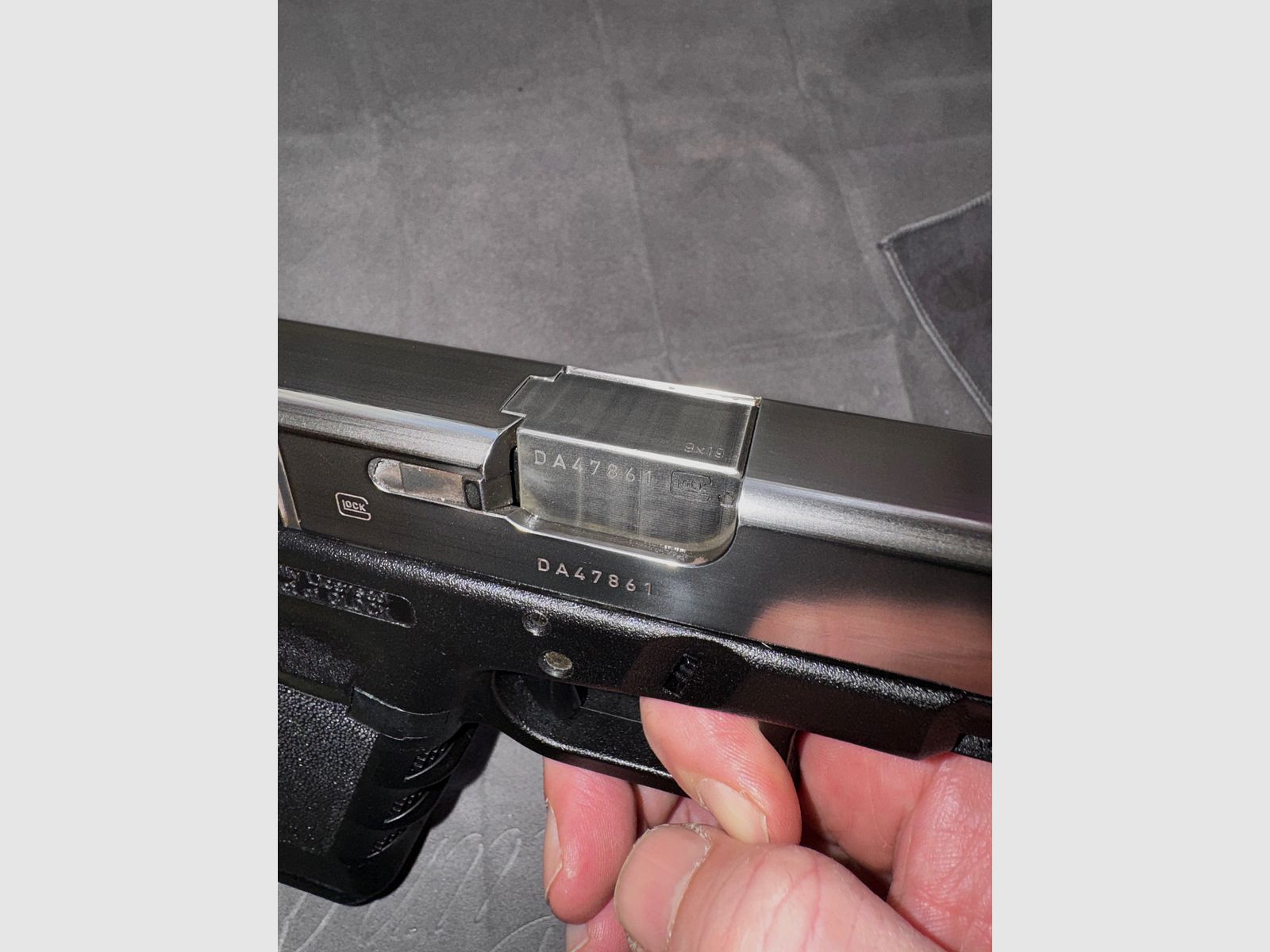 GHK Glock 17 Stahl Einzelstück Stainless GBB 6mm