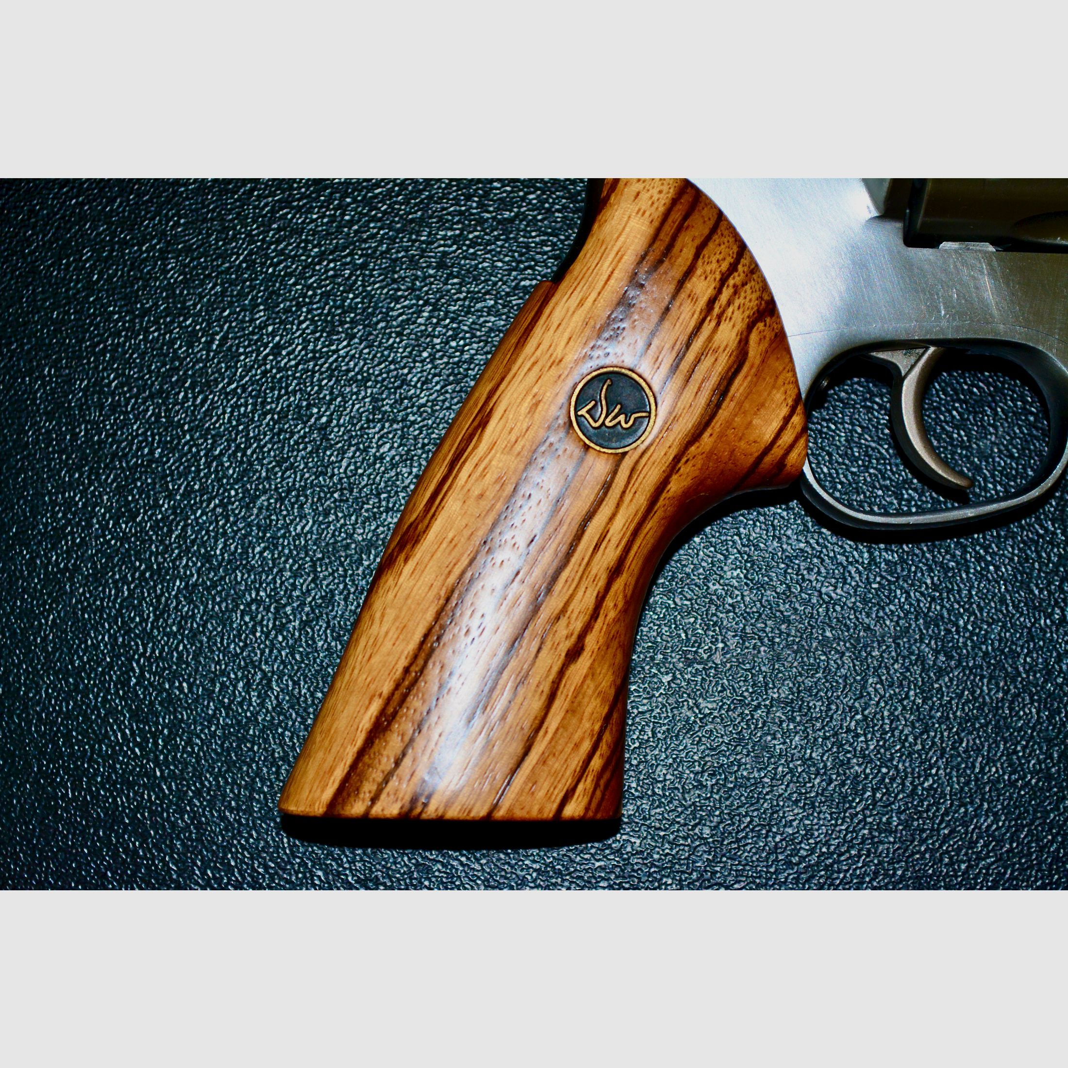 RARITÄT!  DAN WESSON  744 VH   Pistol PAC  .44. MAGNUM  mit 6" und 8" Lauf