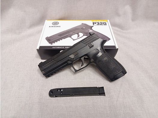 SIG SAUER P320 black / 4,5 mm Diabolo / BlowBack / CO2 / Pistole / OVP (62)