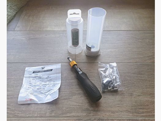 Vortex assembly set with torque wrench