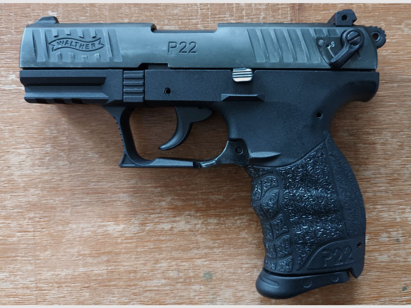Schreckschuss Pistole Walther P22 Kaliber 9 mm mit Zubehör