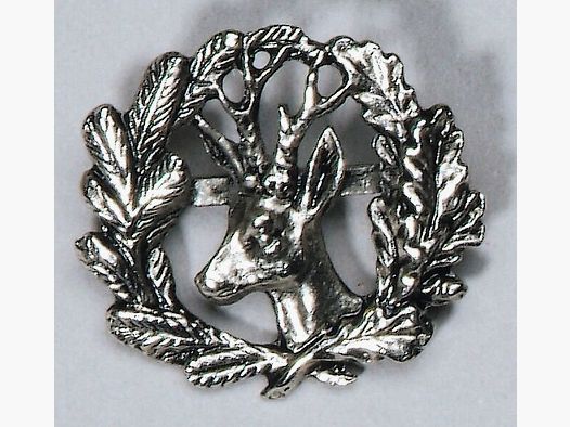 Silver-plated hat pin with roe deer motif