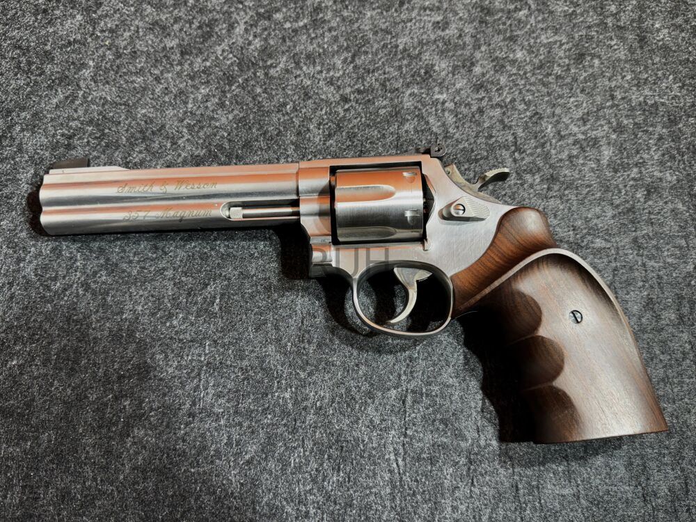 Smith & Wesson 686-4 Target Champion De Luxe
