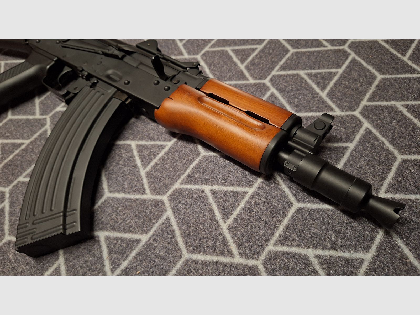 Kalashnikov AKS74U G.S.G. CO2 4,5mm NUEVO!