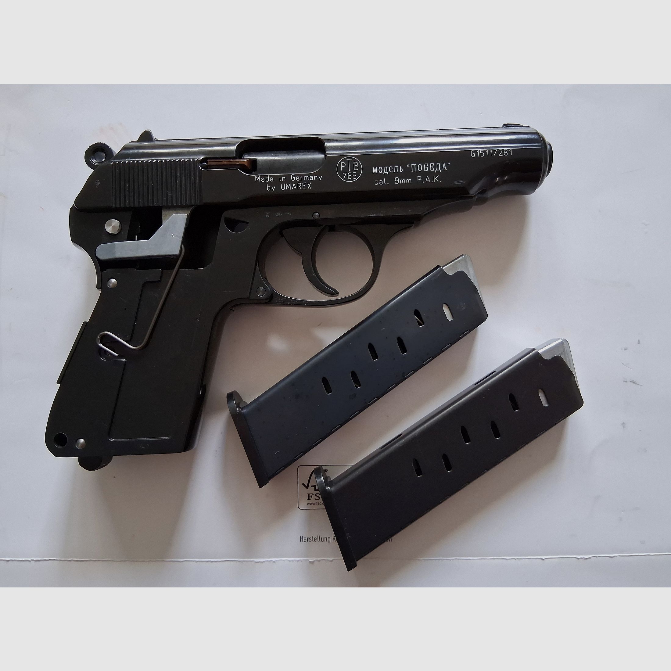 Reck Umarex Mod. Pobeda (Makarov) Cal. 9 mm P.A.K., wooden grips, spare magazine, (like new)