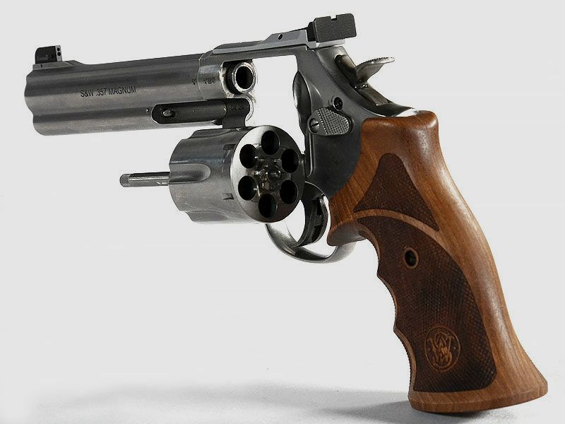 Smith & Wesseon 686 Target Champion Deluxe Match Master