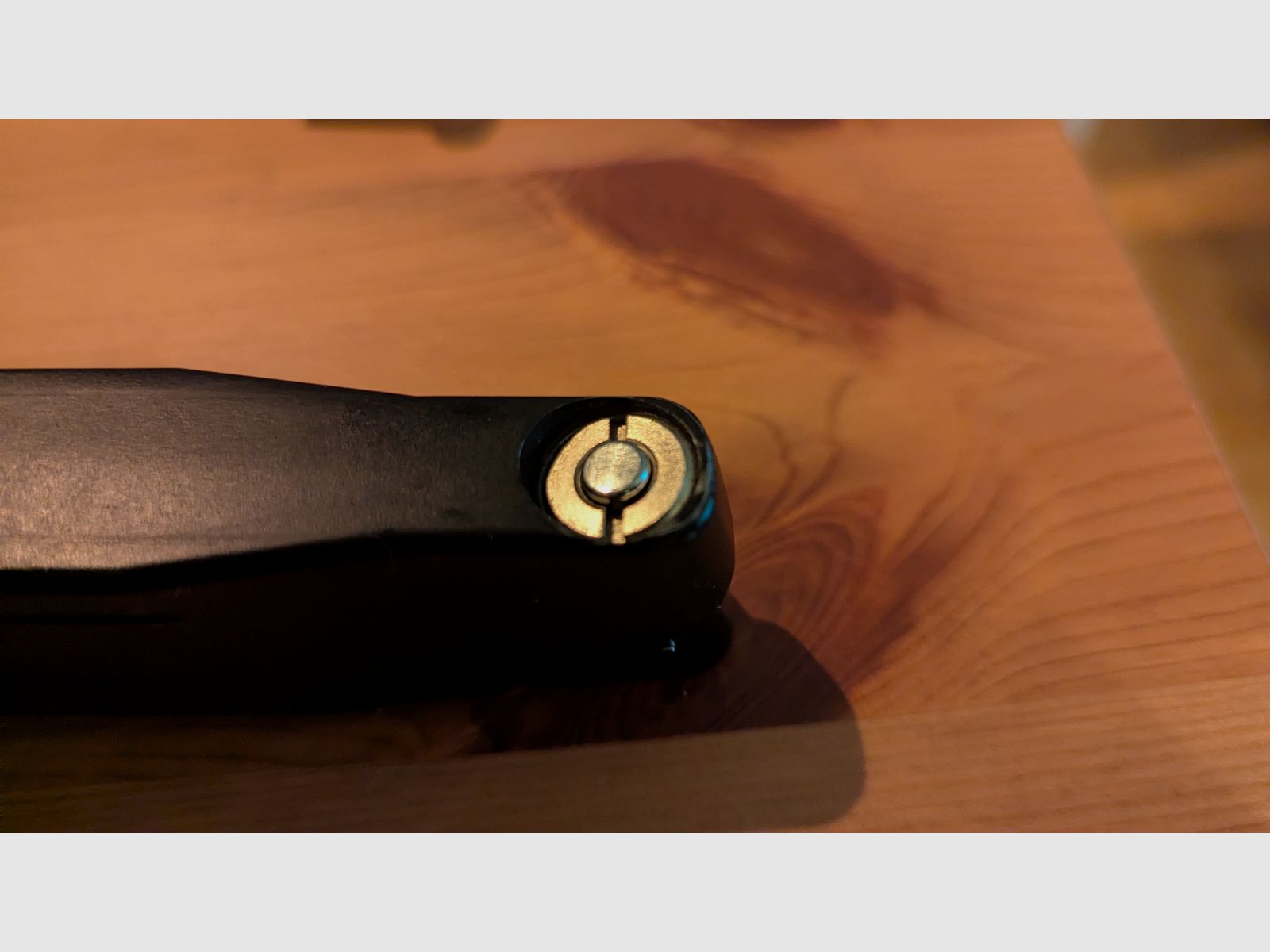 Sig Sauer SP 2022 Co2 1.75J 4.5mm BB incluant des capsules Co2, des BBs et une mallette de transport.