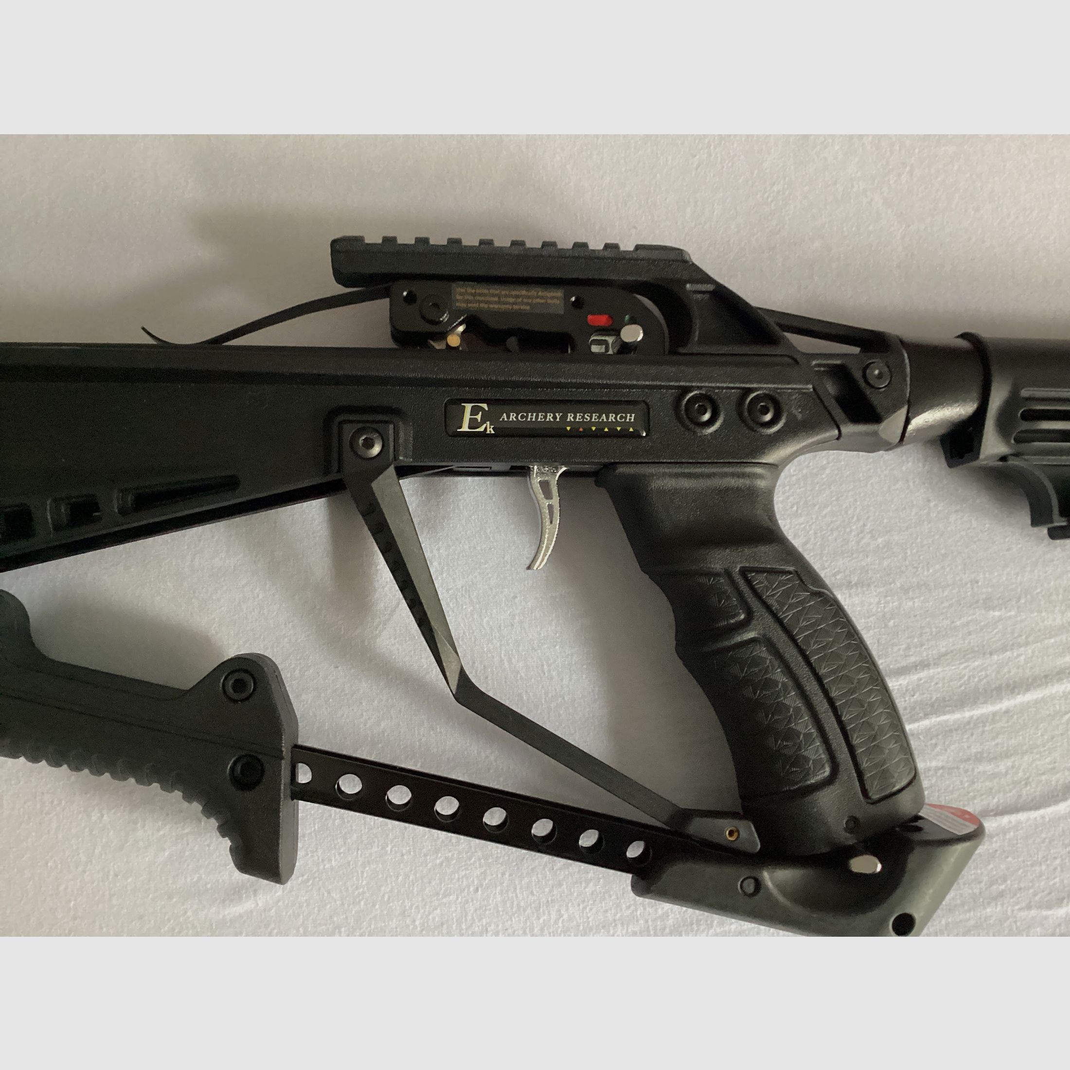 EK Archery R9 and accessories