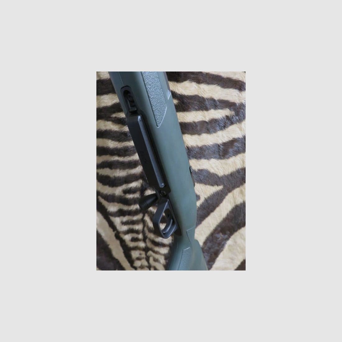 Bolt-action rifle WINCHESTER XPR Stealth cal.30-06 barrel 53 cm threaded, image 6 of 9