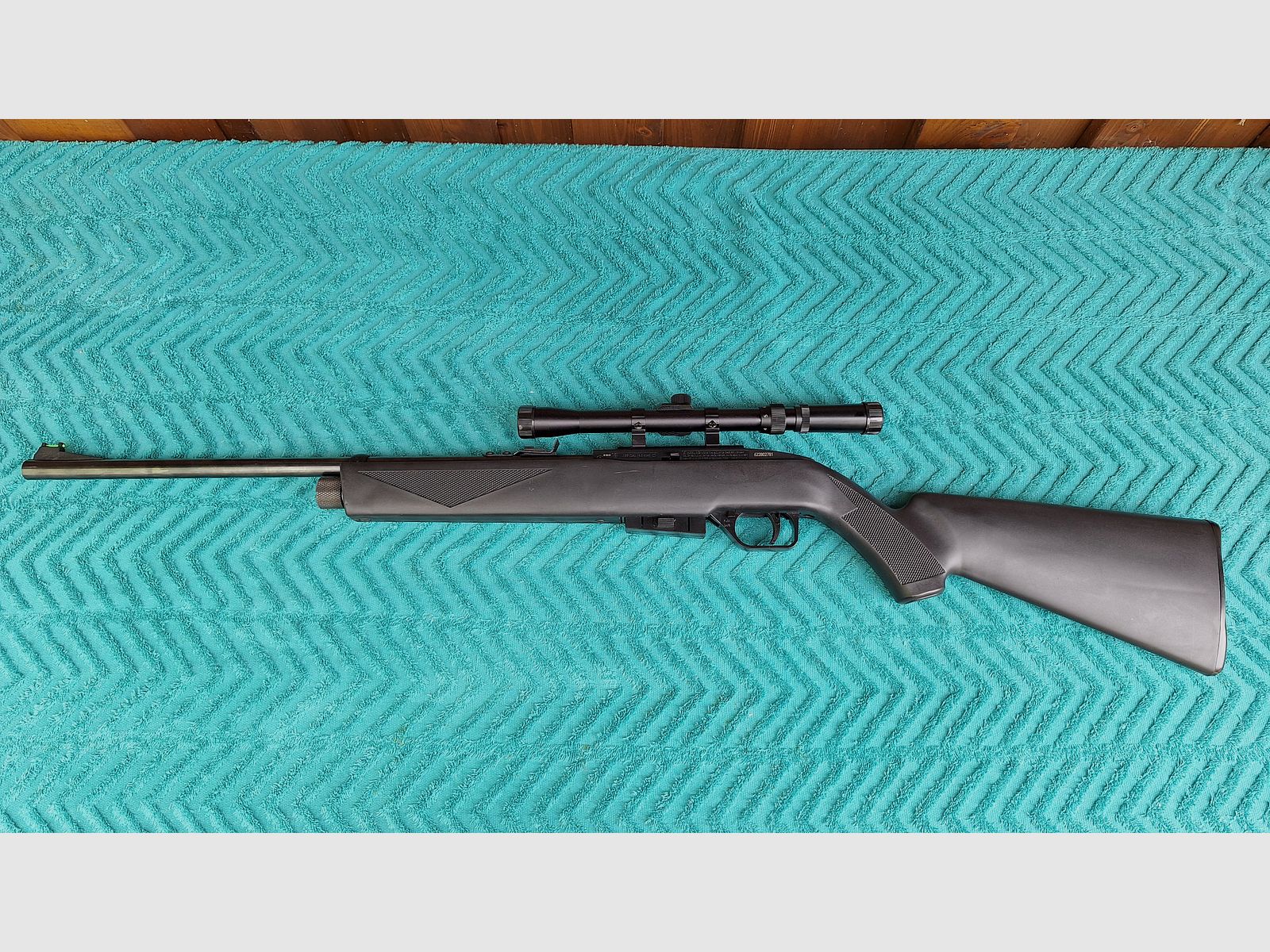 Crosman 1077 Co2 Gewehr 4,5 mm Diabolo mit Zielfernrohr