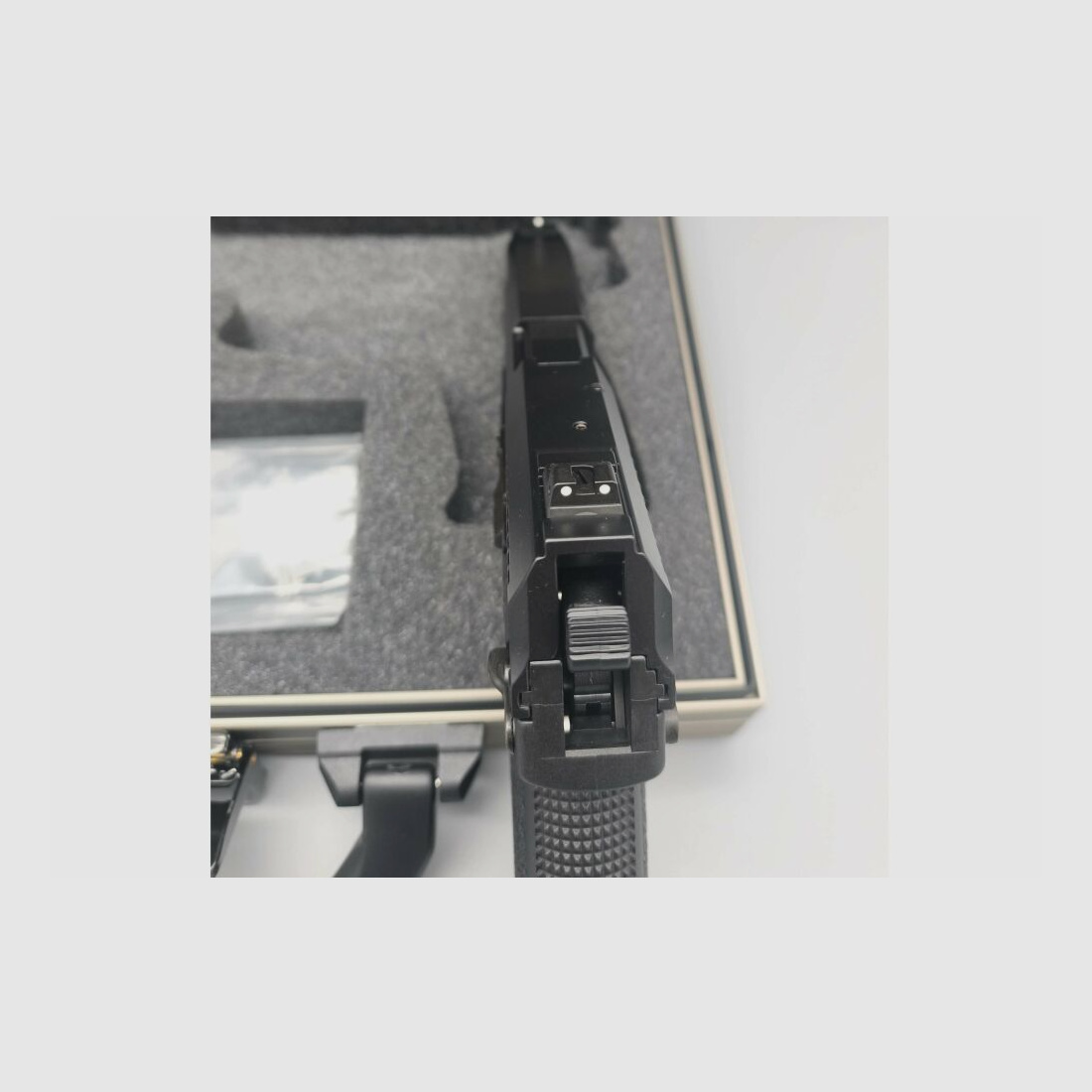 Heckler & Koch Mark 23 (MK23 SOCOM) .45Auto