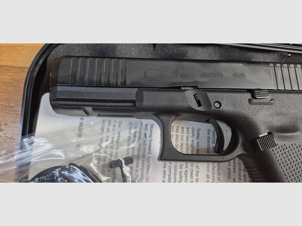 SUPER SALE! Pistole Glock 17 Gen5 FS MOS – 17 Schuss Magazine – Kal. 9X19 – Der große Klassiker im Rotpunktvisier! – NEUE WAFFE!, Bild 8 von 9
