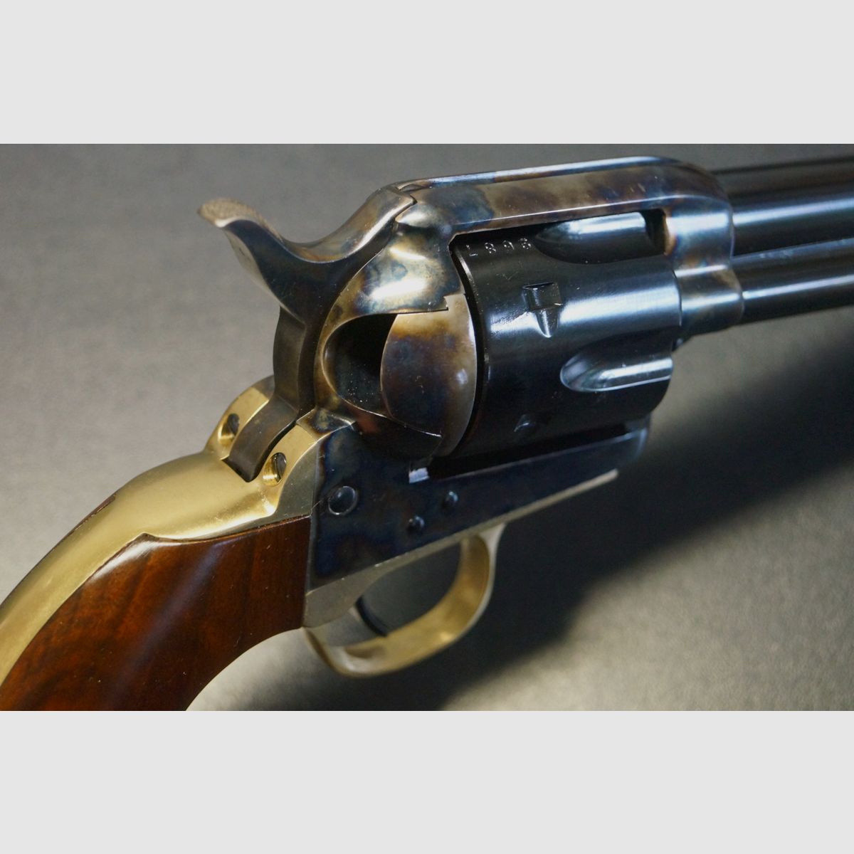 Uberti 1873 Cattleman Brass .45 Colt, immagine 2 di 5