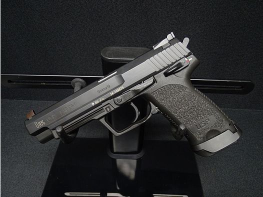 Heckler & Koch USP Expert