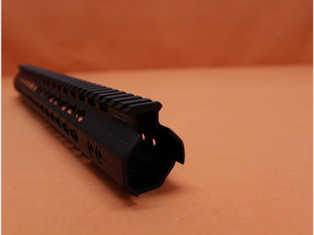 UTG - Leapers AR-15: Handguard/ Sistema KeyMod UTG (MTU019SSK) Free Float Super Slim 15" Lunghezza Fucile Manico