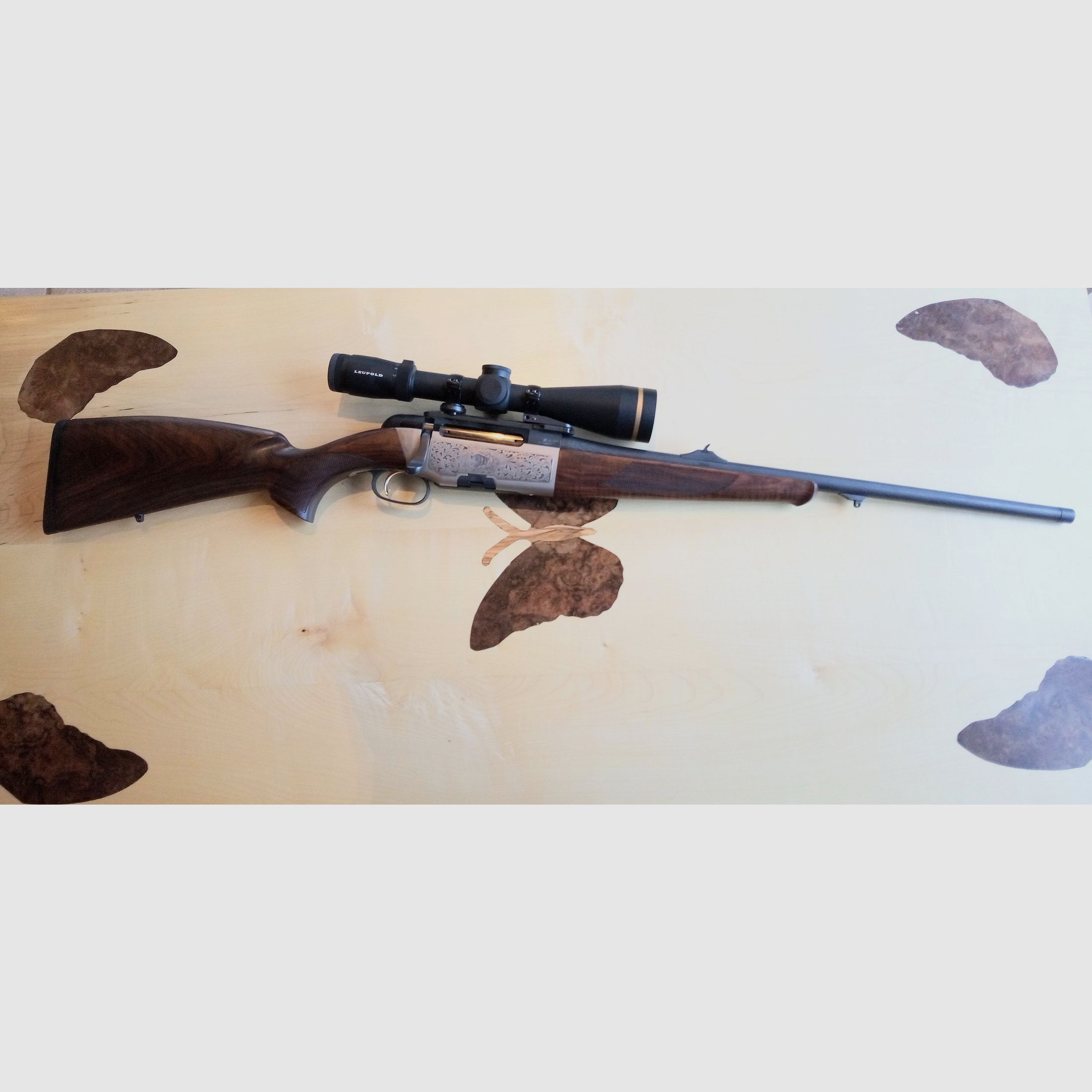 Steyr Mannlicher Luxus .270 WSM mit Leupold VX-6 3-18x50/Leuchtabs. Duplex.Mündungsgewinde