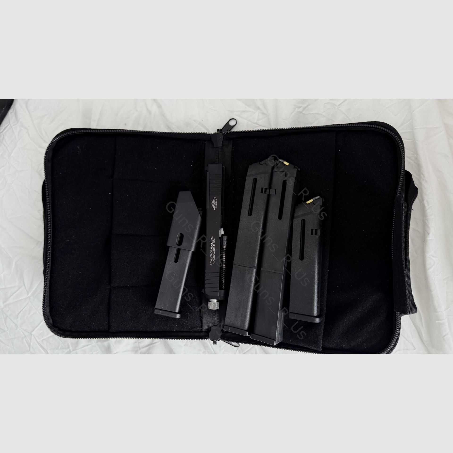 Advantage Arms Wechselsystem .22lr Glock 17/22 Gen 4/ Gen 5 mit Gewinde und 4 Magazinen