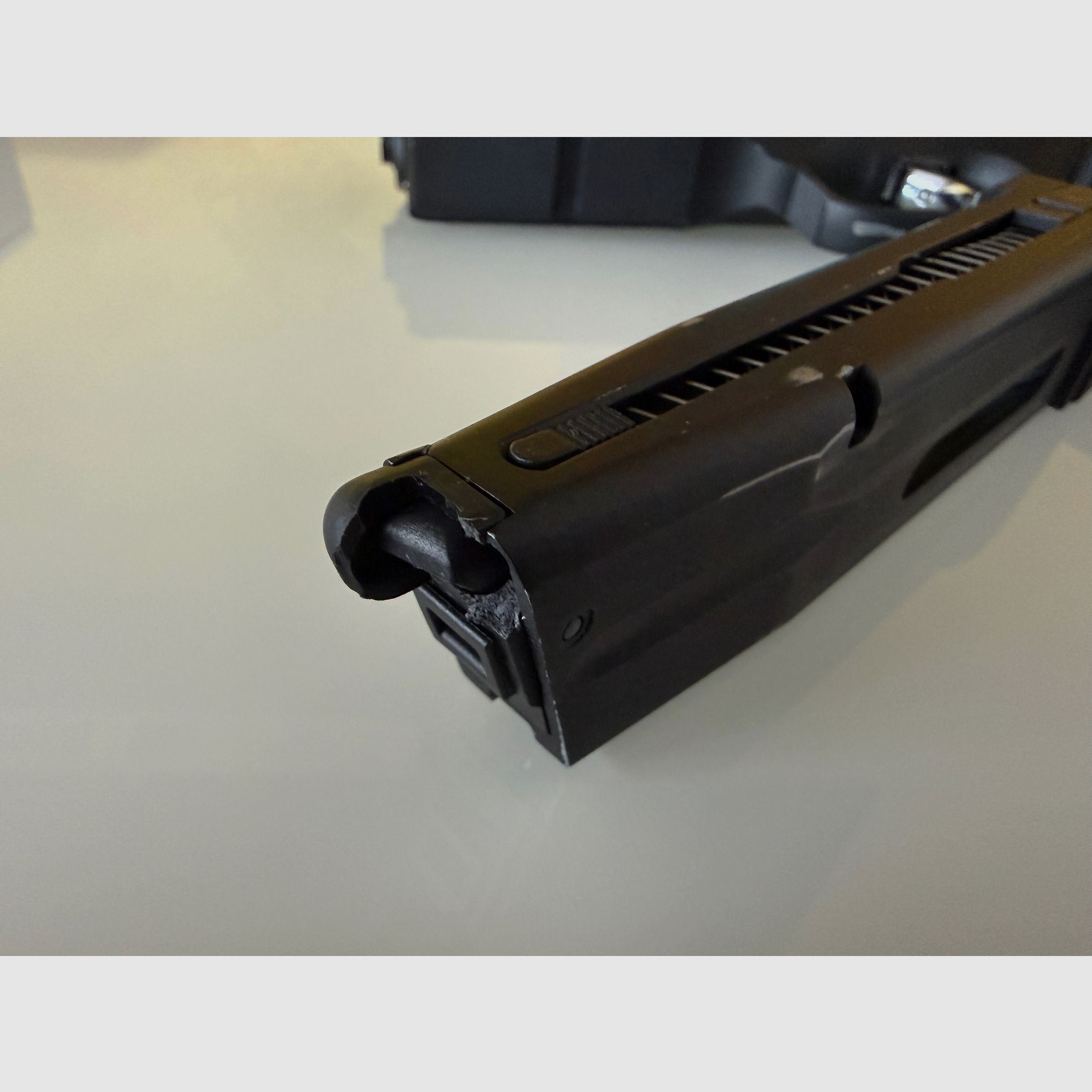 CZ Shadow 2 ASG i cele (Softair; AIPSC)