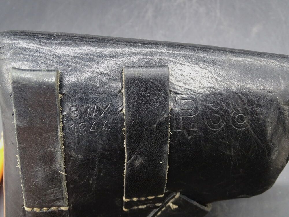 Walther P38 WAA Kaliber 9mm Luger Holster EWX 1944 P38