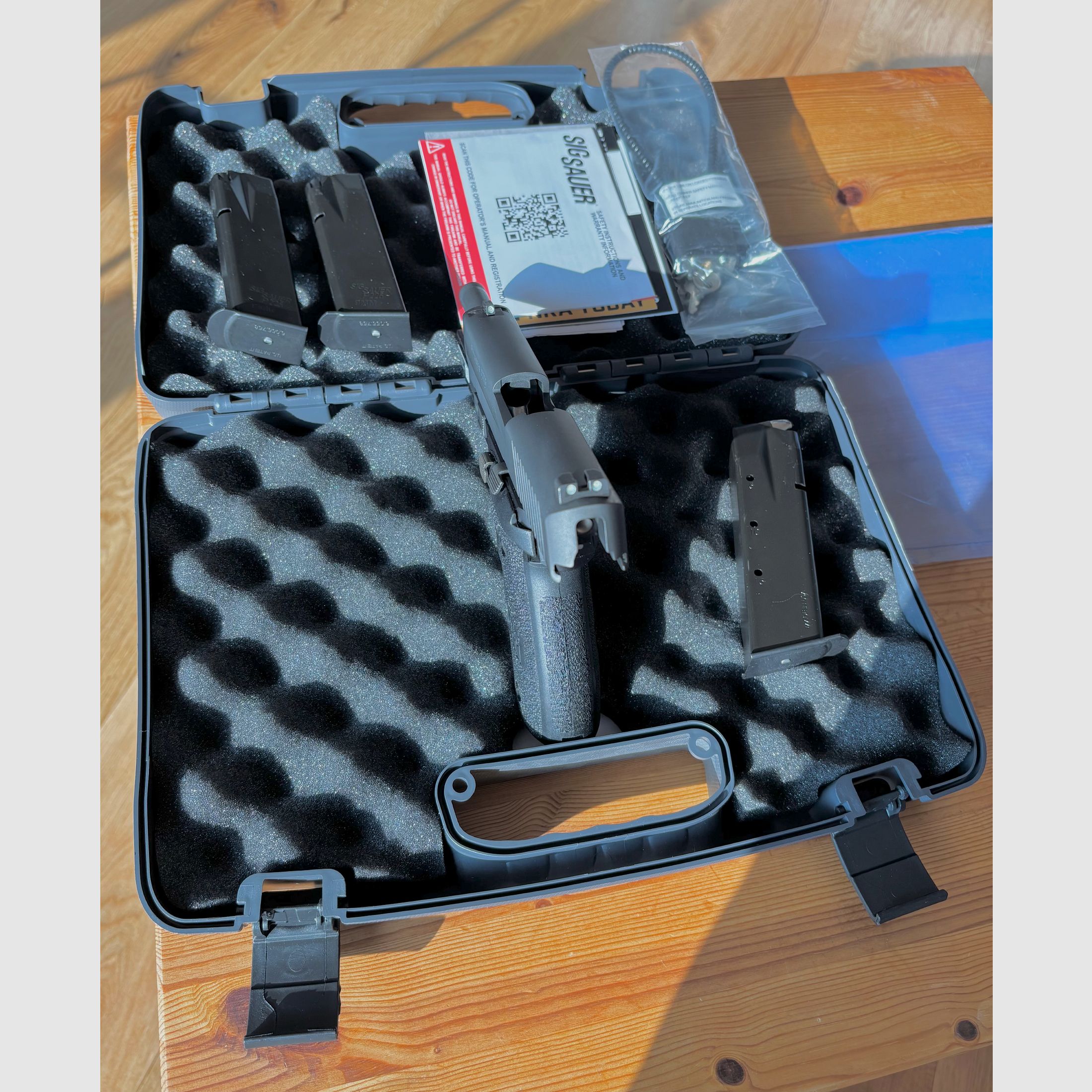 Sig Sauer P226 MK25