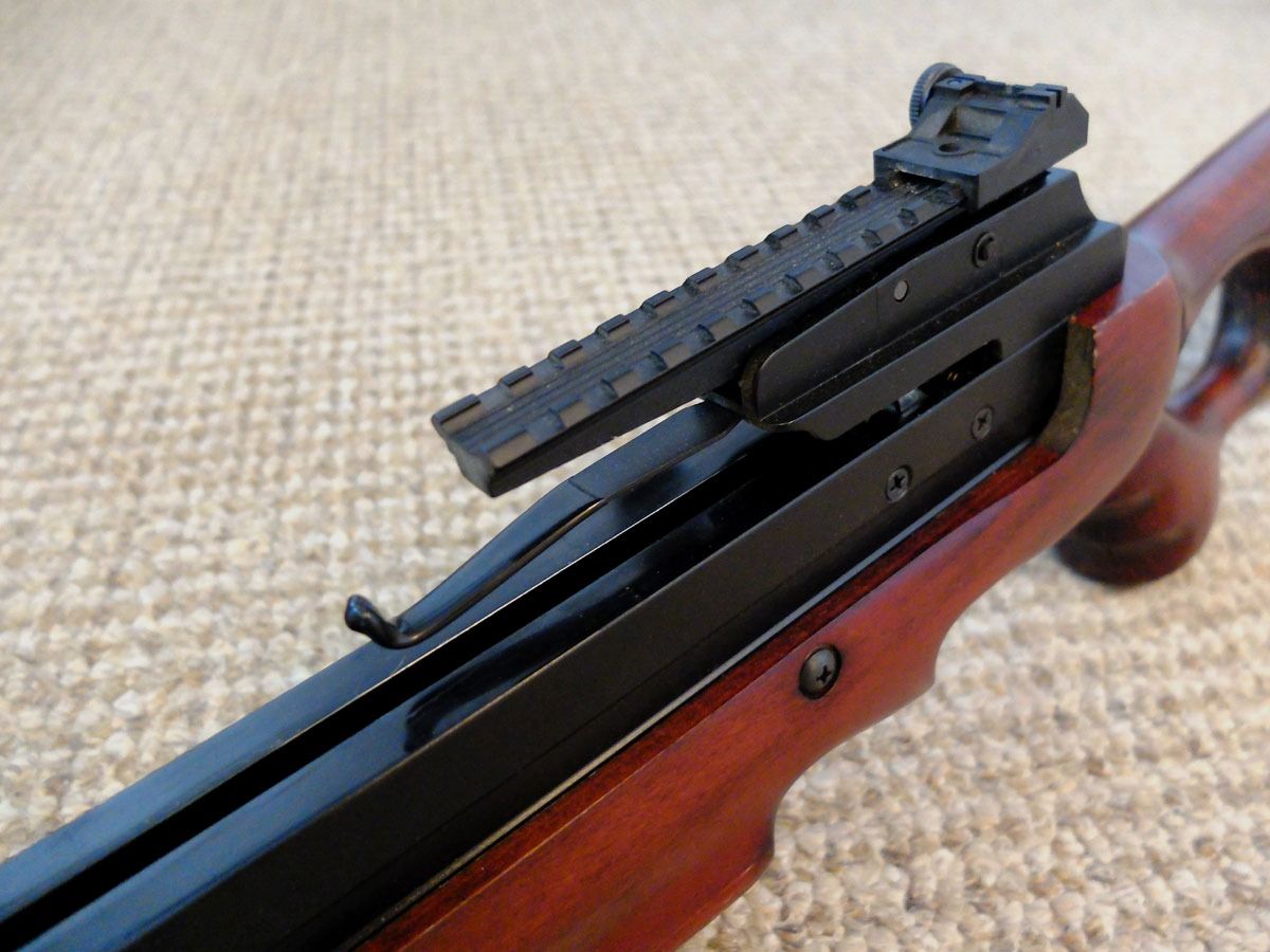 Armbrust mit  Holzschaft und 150lbs - tiptop Zustand.