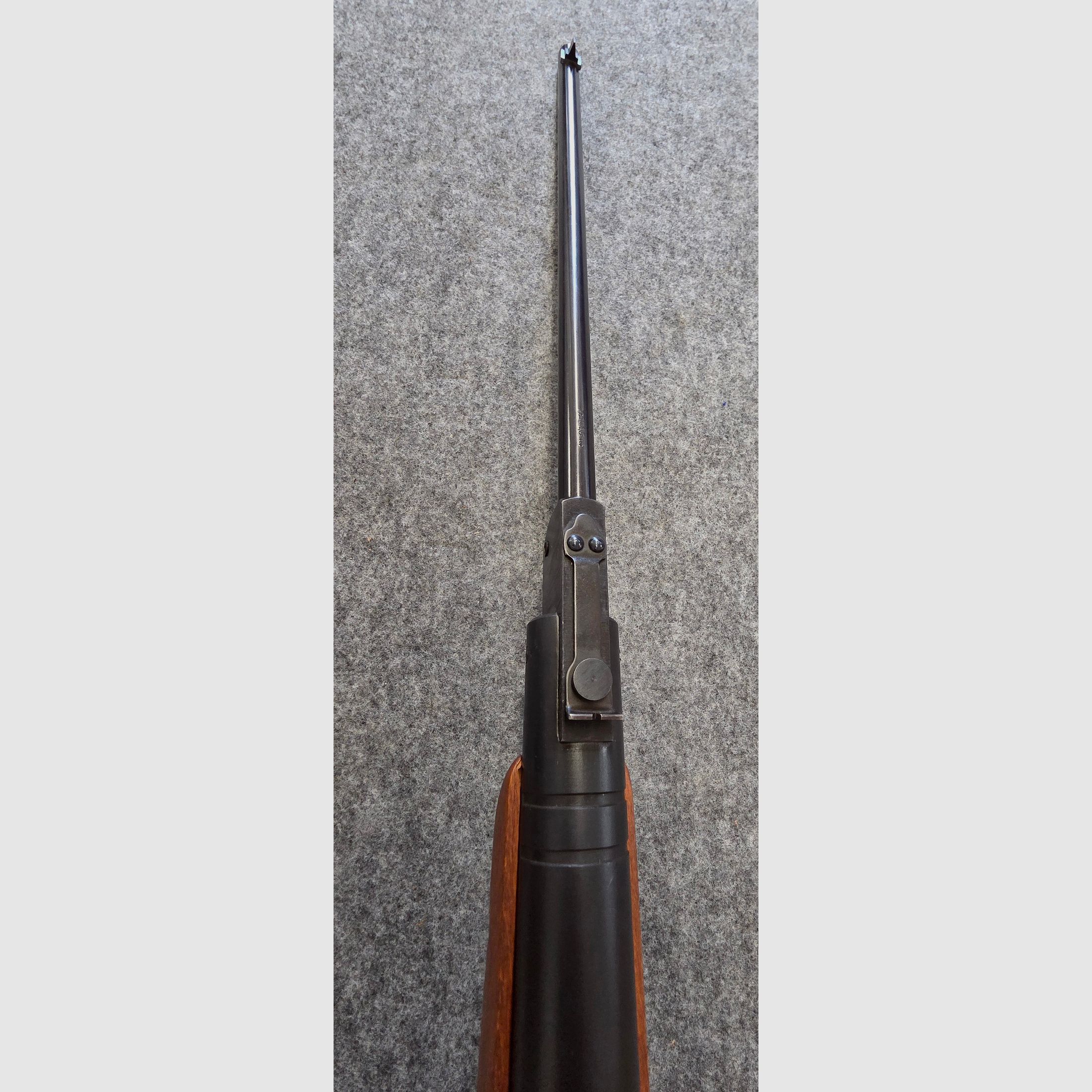Rzadko z bezpiecznikiem i w dobrym stanie Haenel Mod. 300 kal. 4,5mm Diabolo Knicker
