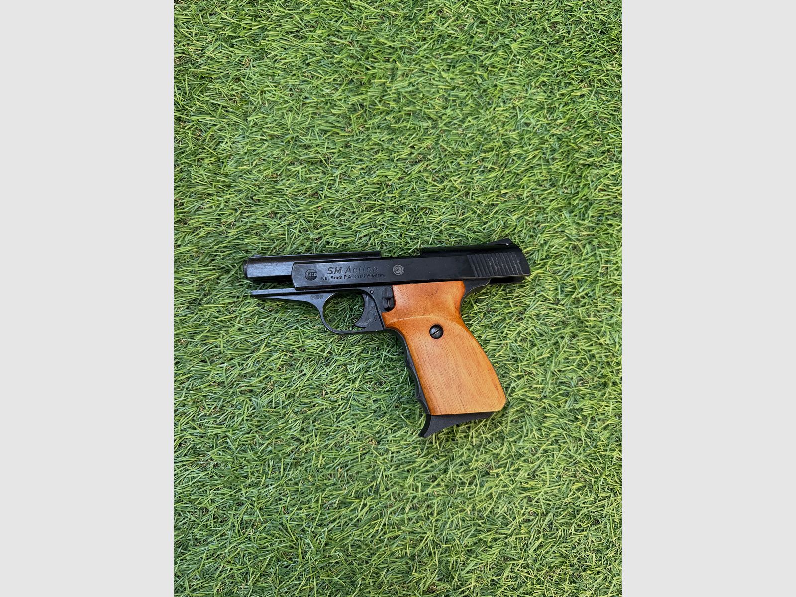 Rhöner SM Action 9mm poignées en bois