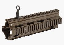 Heckler & Koch HK416 / MR223 Quad Rail Parafango con Mirino Pieghevole RAL8000