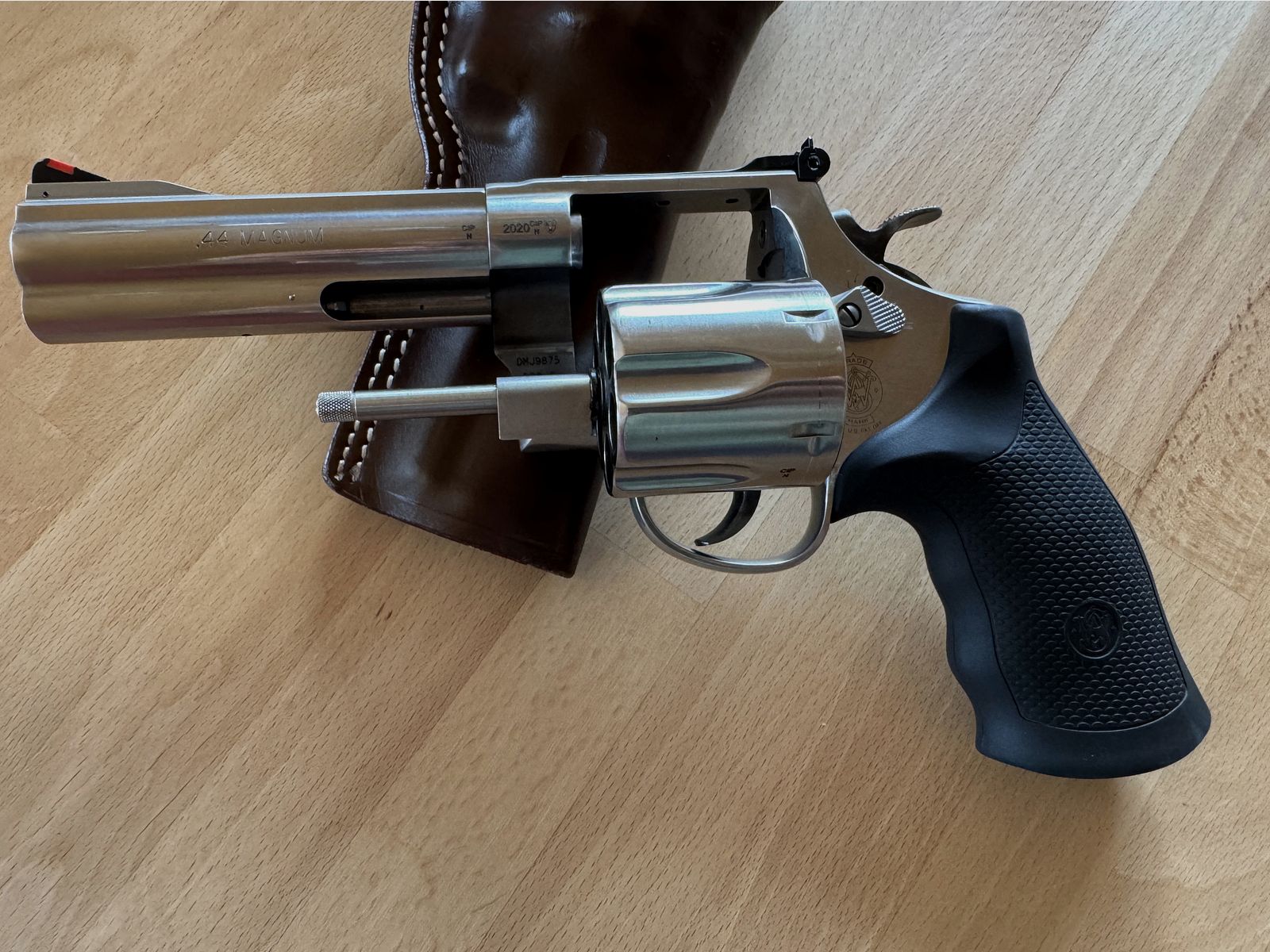 Smith & Wesson 629 Classic, .44 Mag, 5"-Lauf. Gebrauch,neuwertig