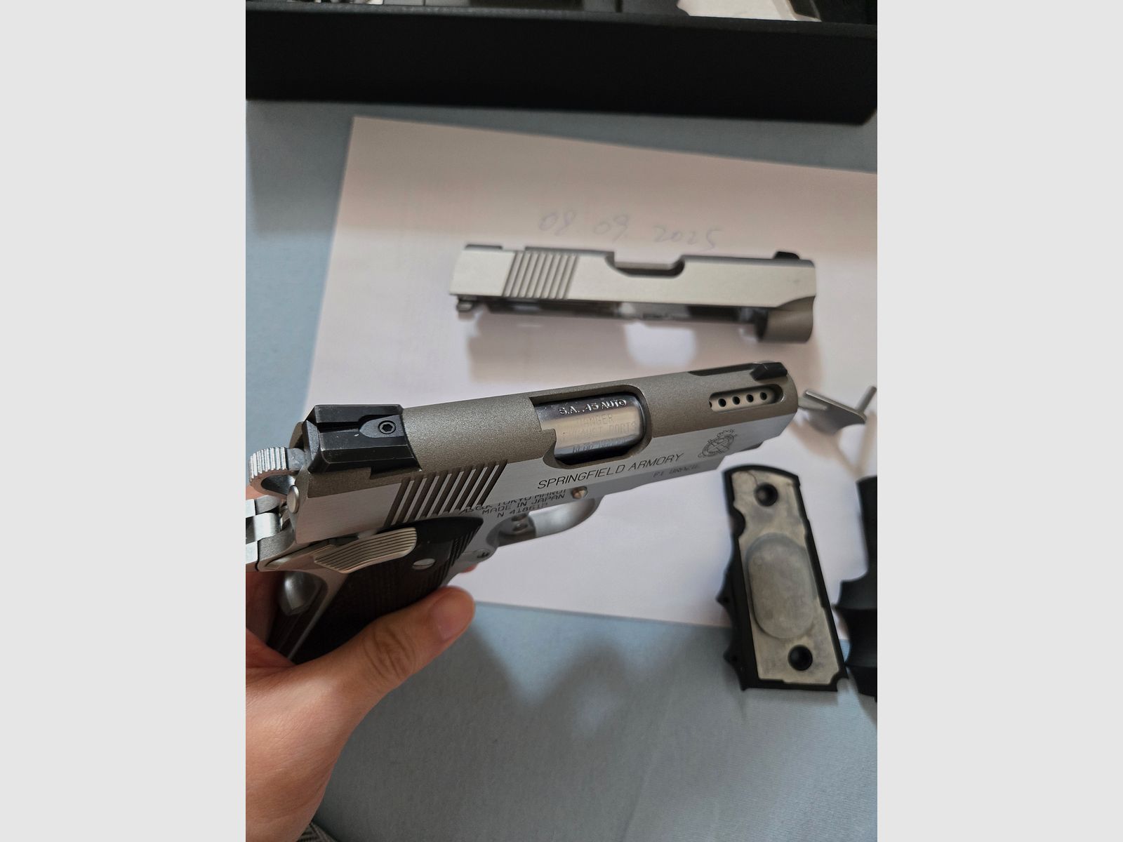 Airsoft Tokyo Marui V10 Ultra Compact GBB 6mm