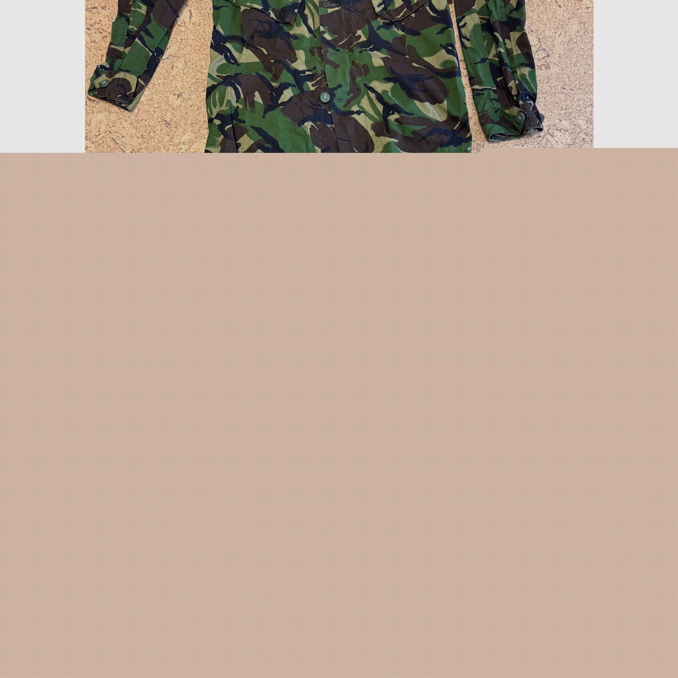 Airsoft-Ausrüstung zu verkaufen – Komplettes Set für Anfänger mit Zubehör in British Army Optik / DPM / Rebellen Outfit