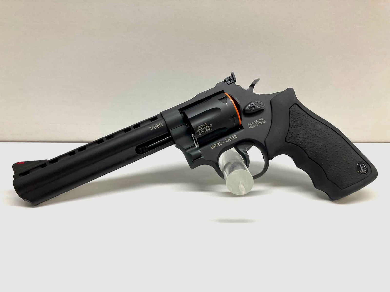 TAURUS 689 | 6″