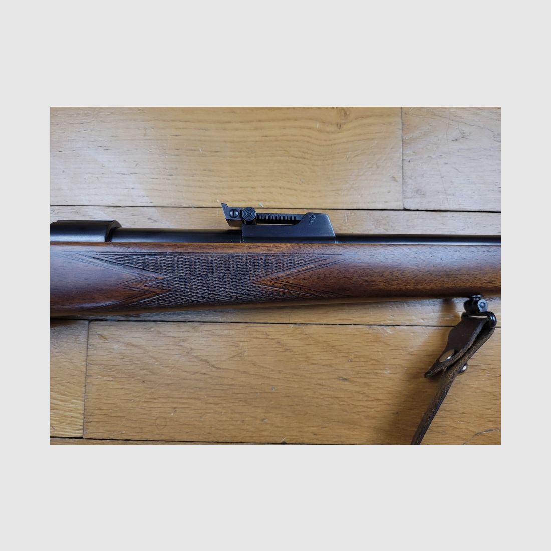 Wunderschöne Walther KKJ Schießbüchse – Kal. 22LR – manuelle Wiederholung – 5-Schuss Magazin – Gewindelauf – hohe Präzision – Zustand nahezu neu – TBE ++, Bild 22 von 24