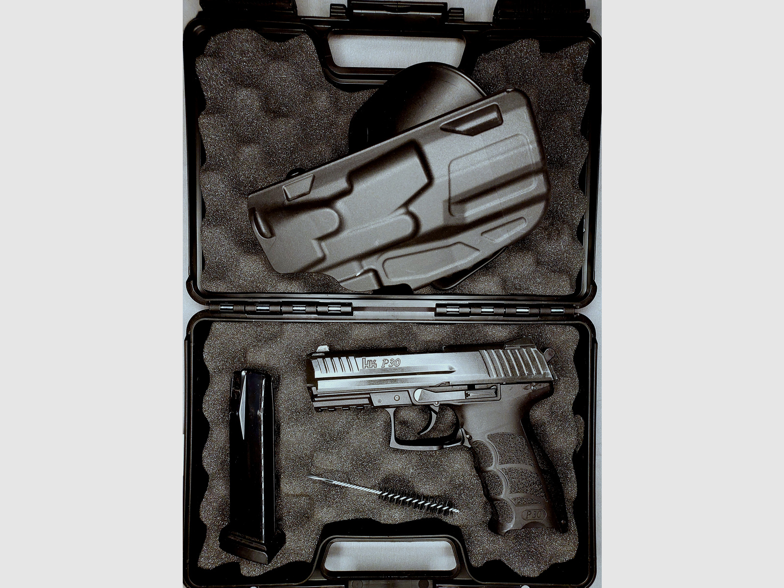 Heckler & Koch P30 9 mm P.A.K. brüniert (PTB 912) HK P 30 mit Safariland 7378 (7TS-ALS) Paddleholster 295 