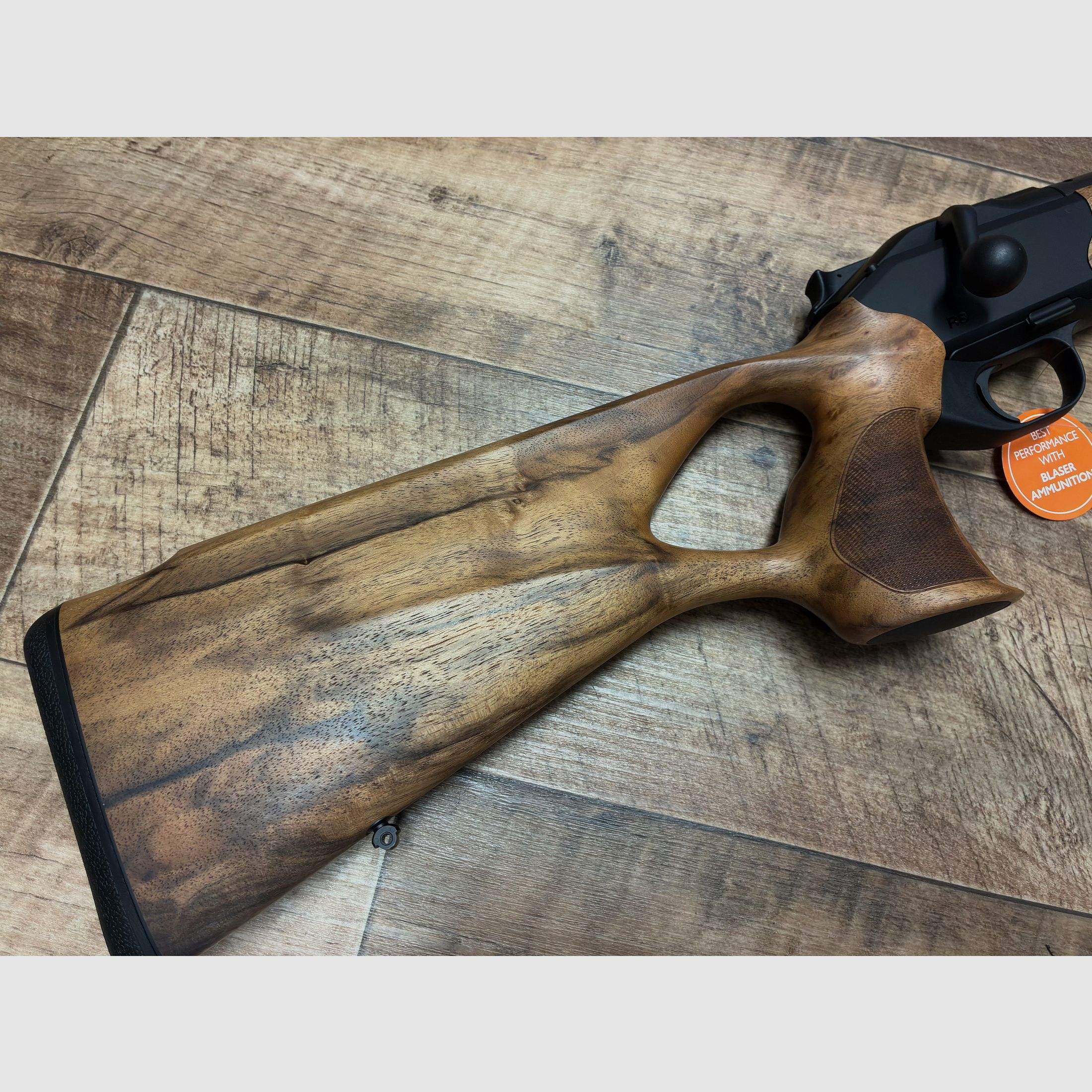 Blaser R8 Success mattgeöltes schönes Holz   www.waffenhandel-kraus.de nähe Nürnberg   