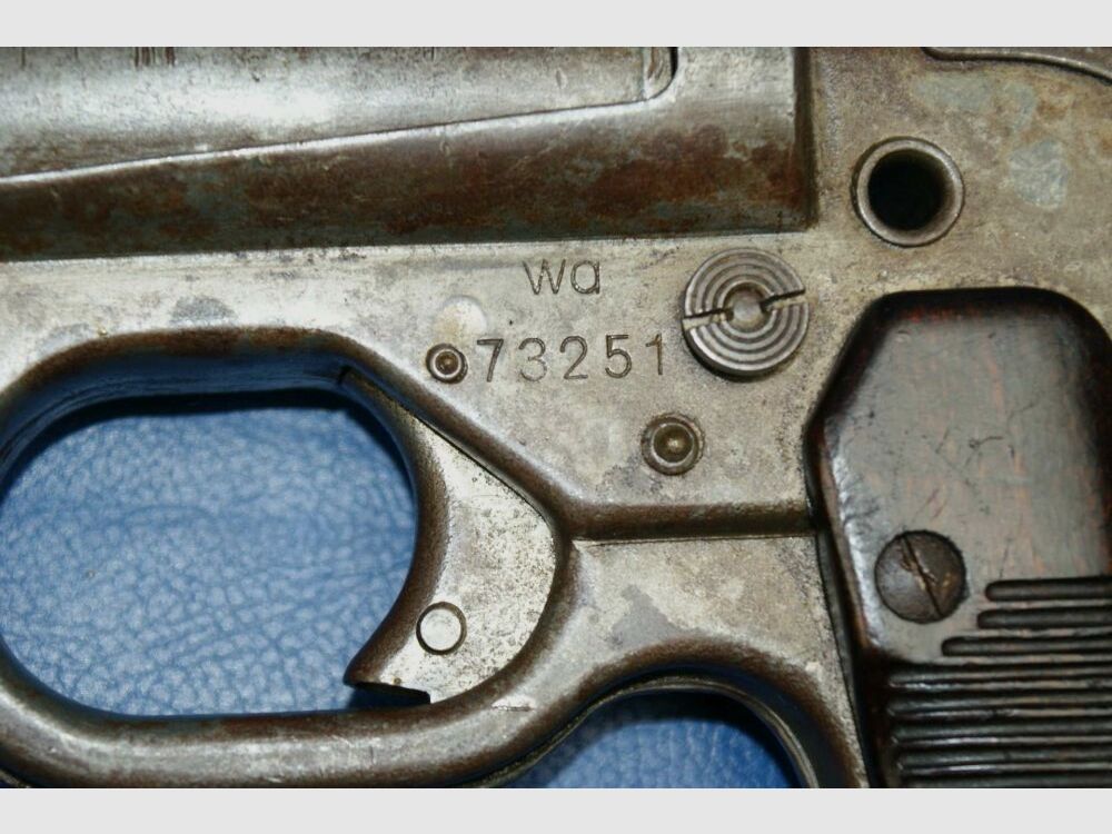 Schneider Hugo LP42 4 (Signal)