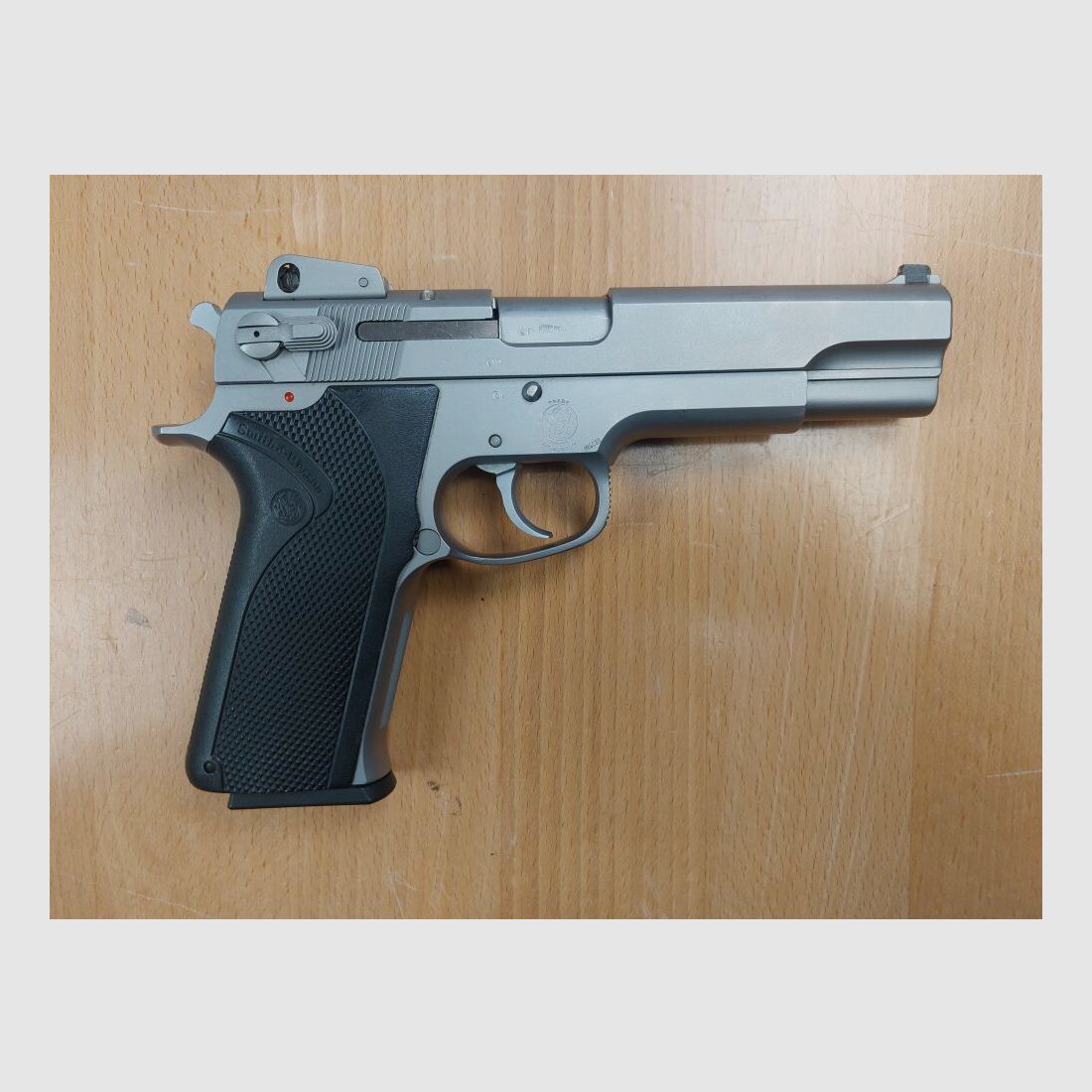 Smith & Wesson, USA Modell 4506-1