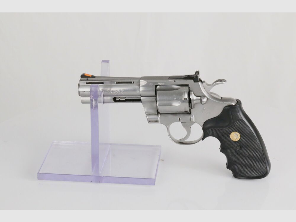 Colt	 Python