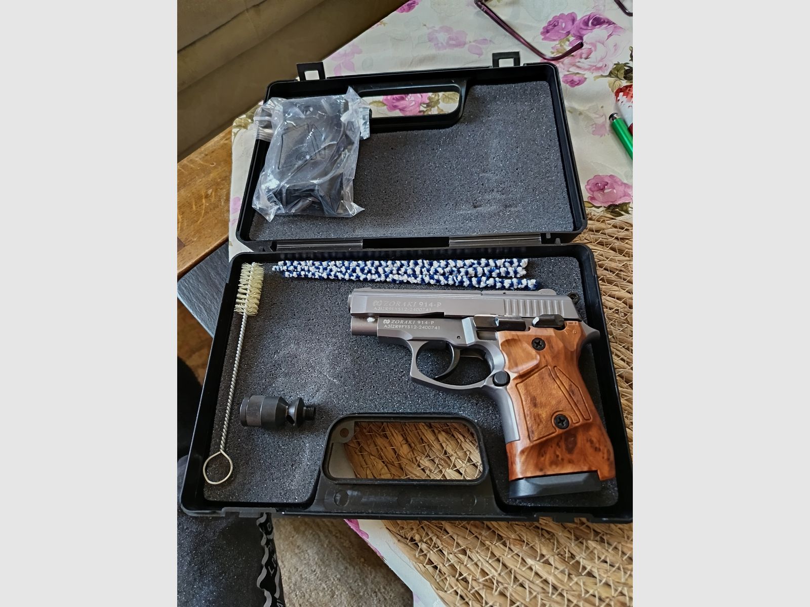 zu Verkaufen : Zoraki Mod. 914 titan 9mm P.A.K. Schreckschuss mit Holster