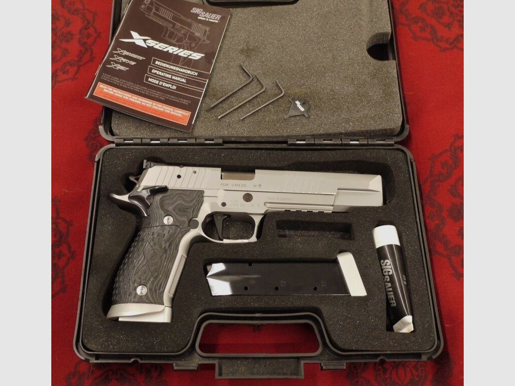 SIG Sauer P226 X-SIX Supermatch