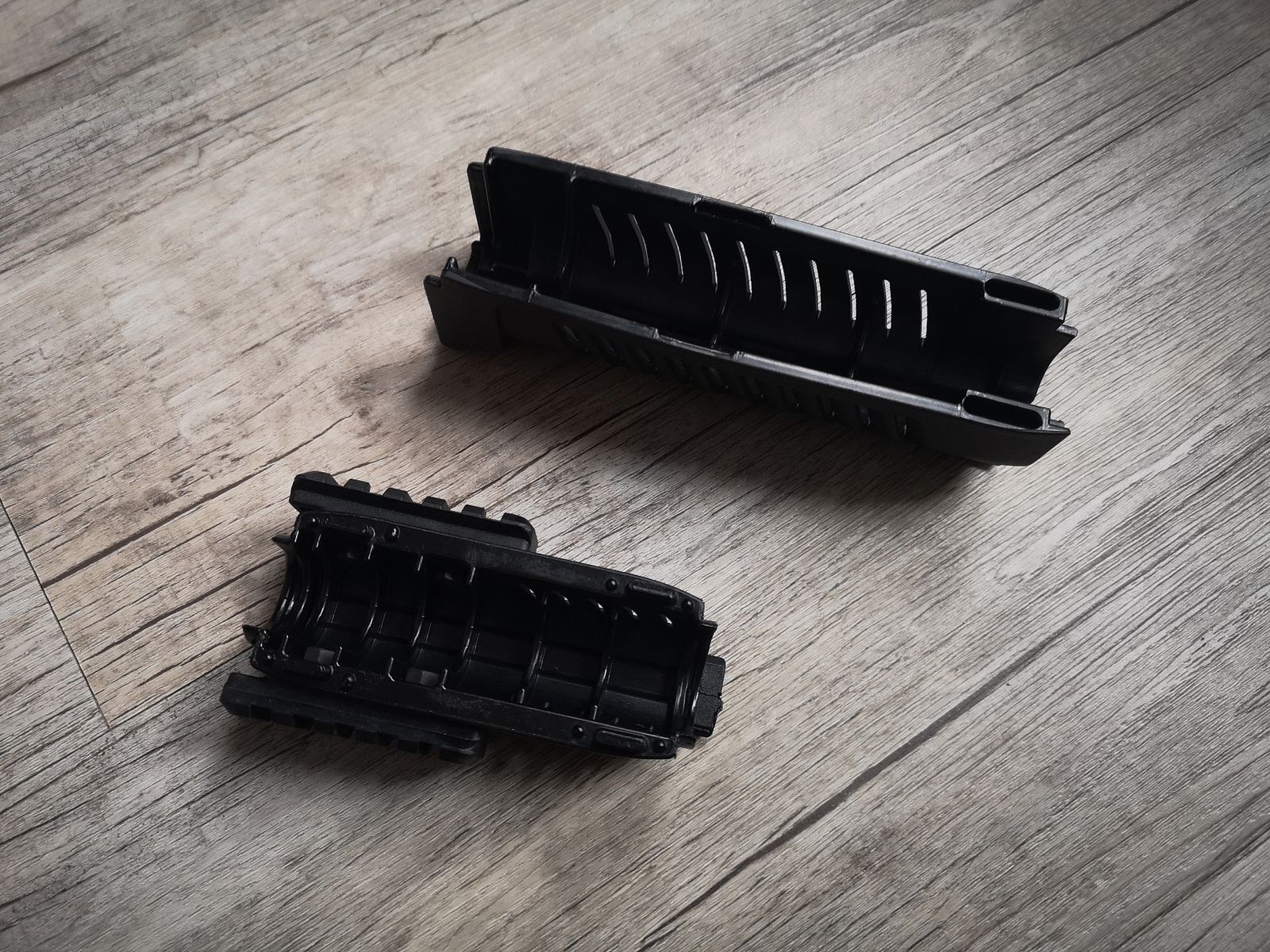 FAB-Defense Polymehr Handschutz mit Piccatinyschine AK-47 / AKS 74 Polymer mit Quad Rail